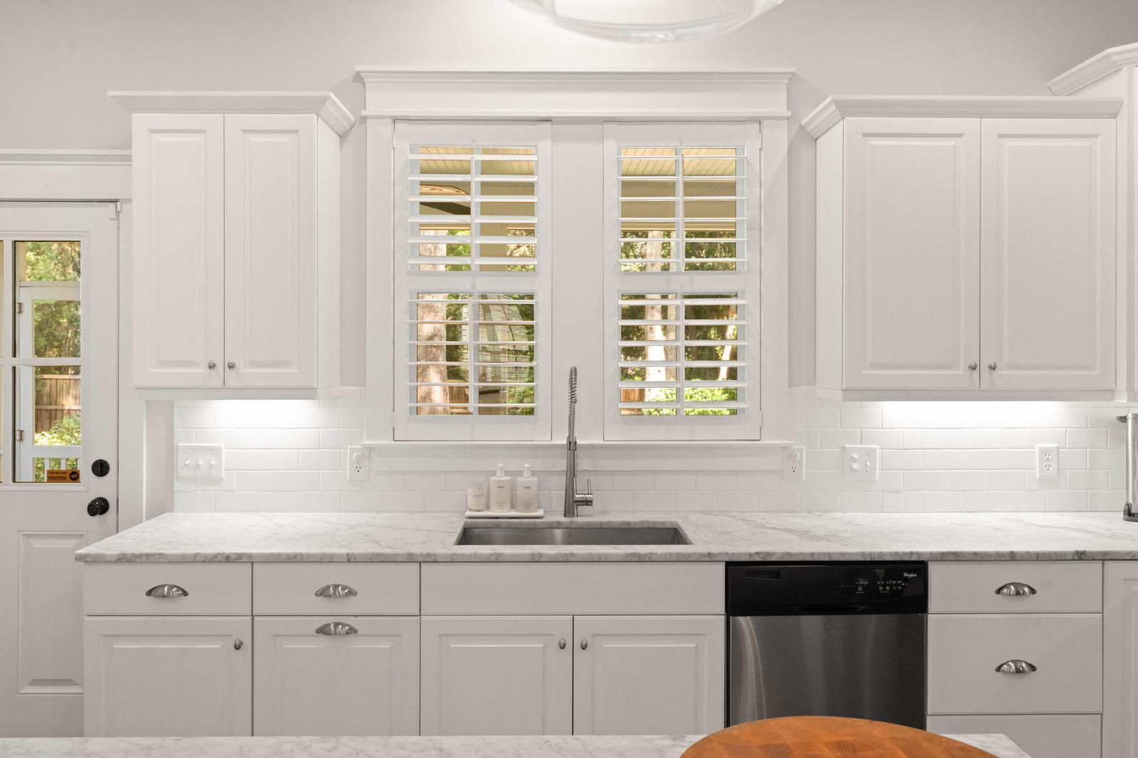 1368 Langford Road Mount Pleasant, SC 29464 - Photo 25 of 79 Kitchen