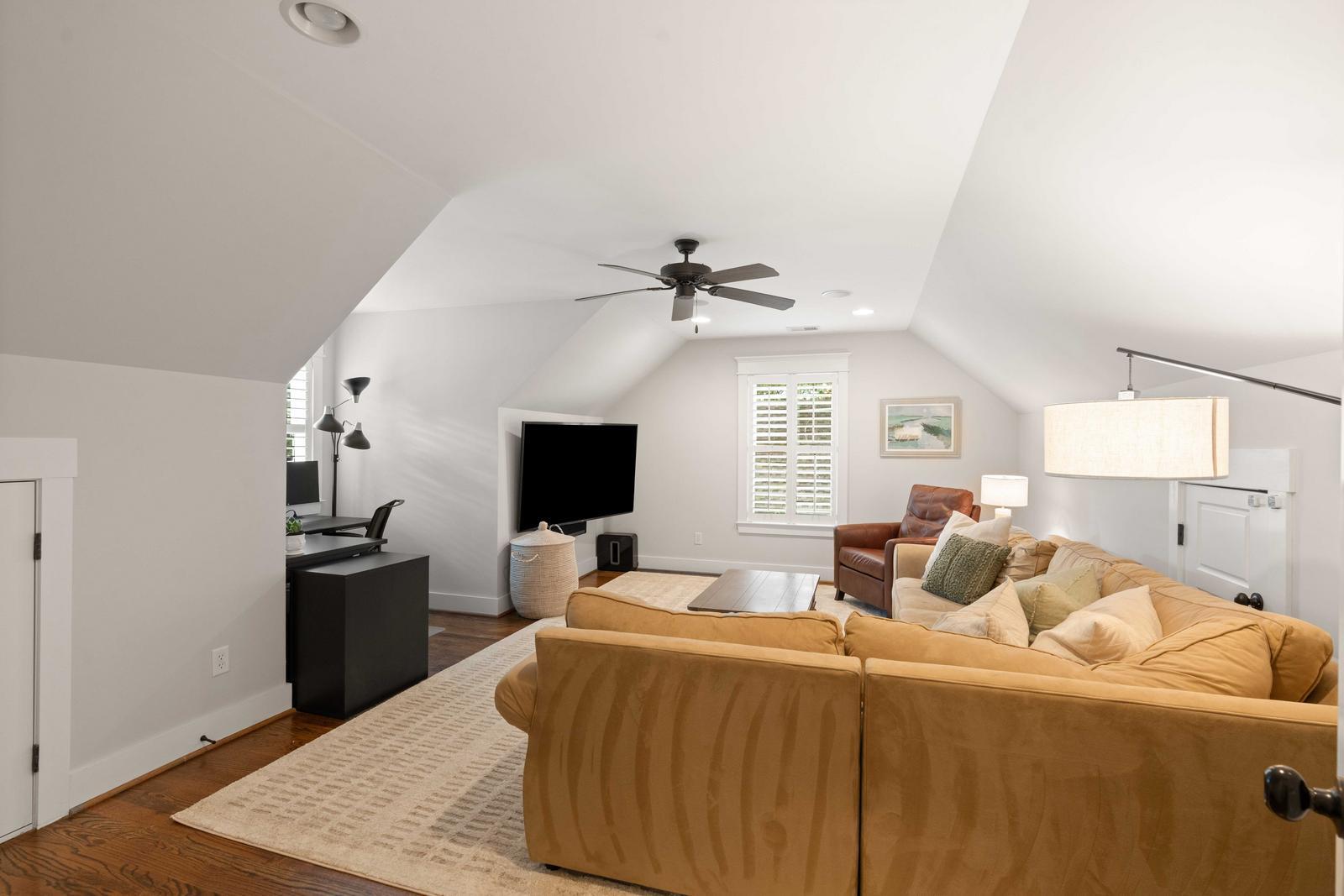 1368 Langford Road Mount Pleasant, SC 29464 - Photo 34 of 79 58