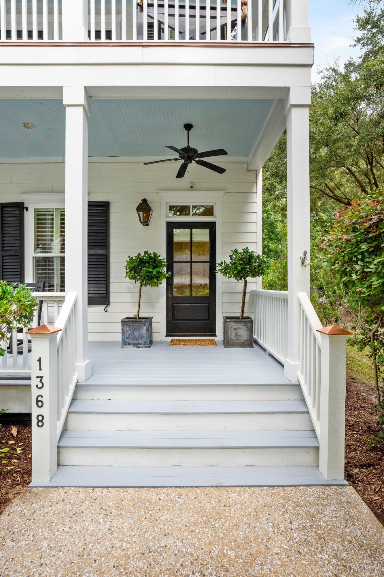 1368 Langford Road Mount Pleasant, SC 29464 - Photo 5 of 79 Charming Gas Lanterns