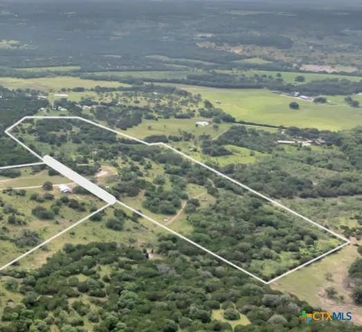 a view of a tennis court