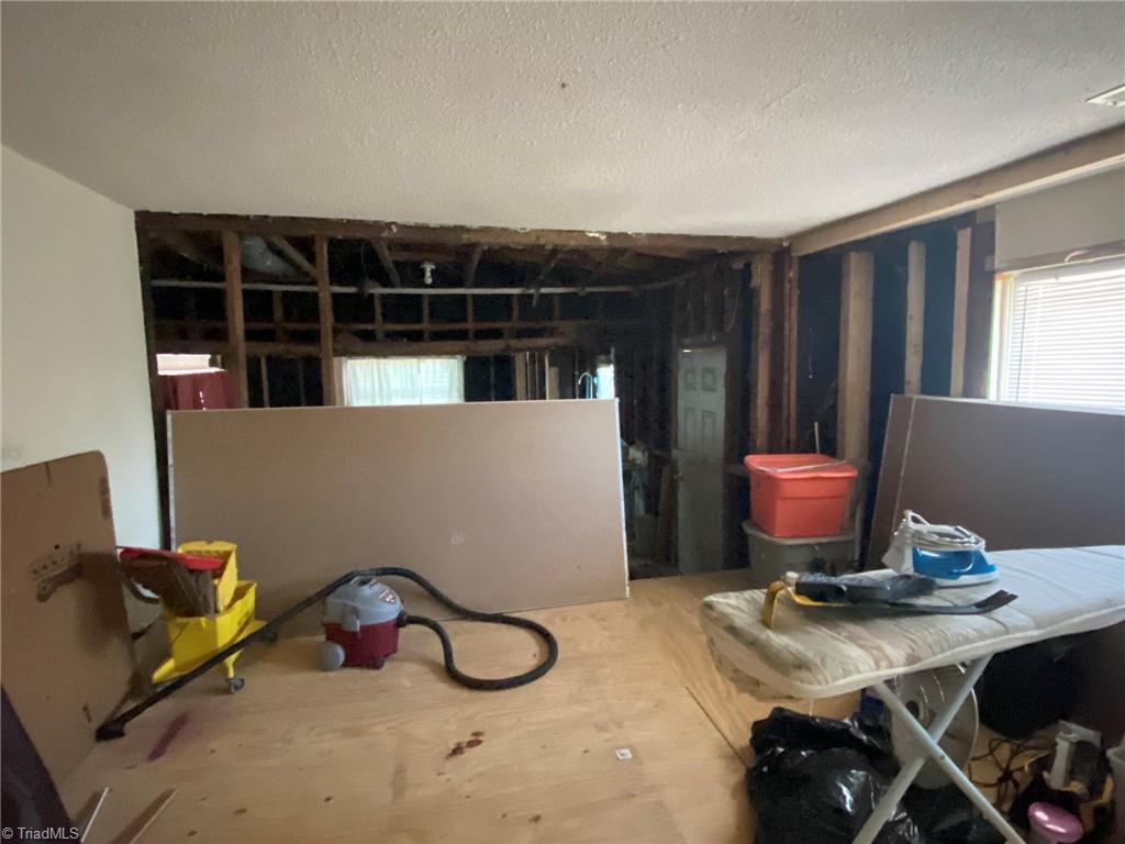 7549 Sunnyvale Drive High Point, NC 27265 - Photo 23 of 26