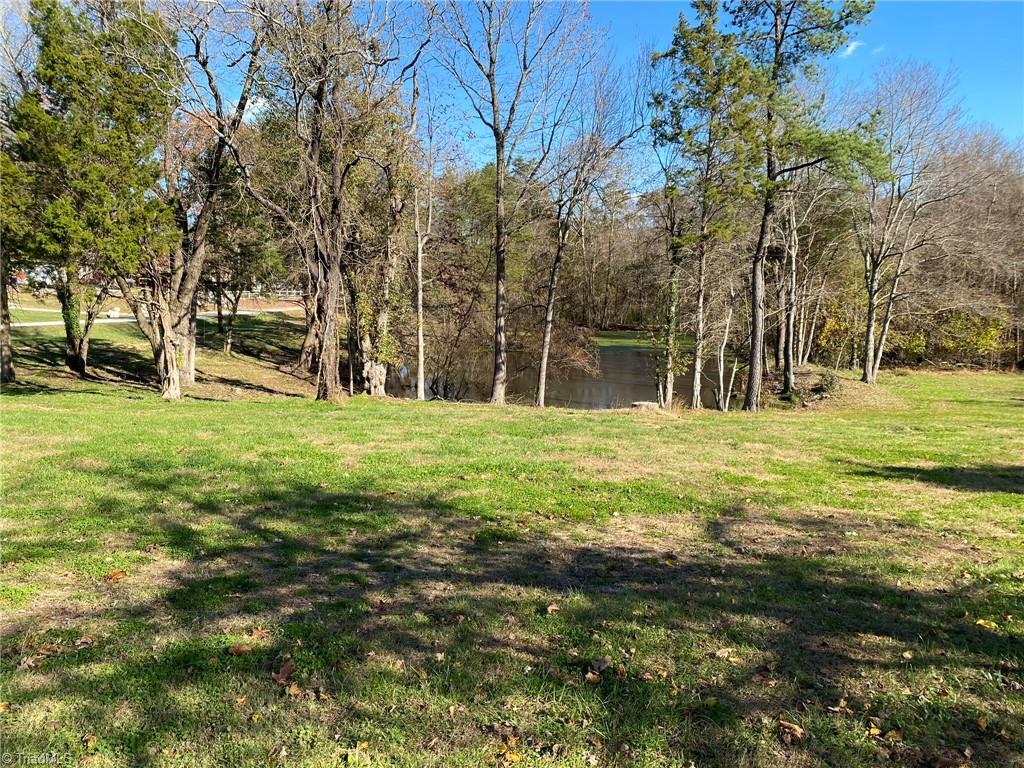 7549 Sunnyvale Drive High Point, NC 27265 - Photo 5 of 26