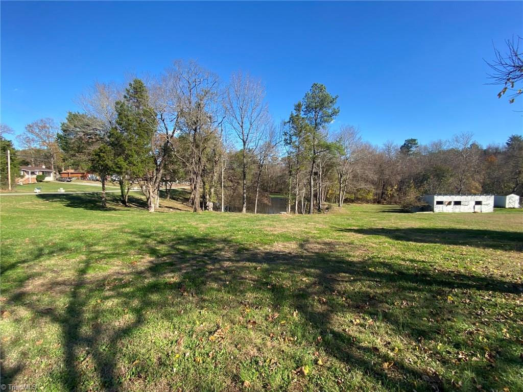 7549 Sunnyvale Drive High Point, NC 27265 - Photo 6 of 26