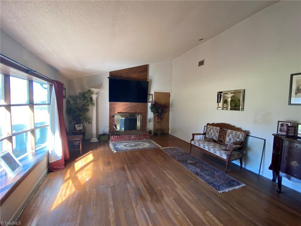 7549 Sunnyvale Drive High Point, NC 27265 - Photo 9 of 26