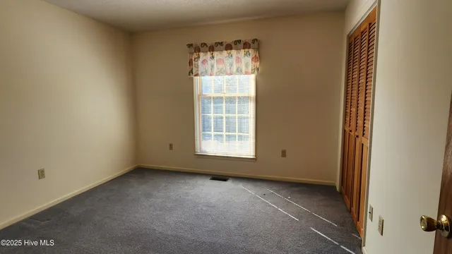 $425,000 | 2695 Highway 70, Beaufort, NC 28516