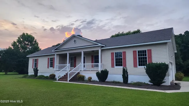 $425,000 | 2695 Highway 70, Beaufort, NC 28516