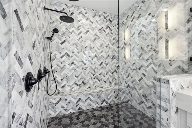 a view of utility room with washer and dryer