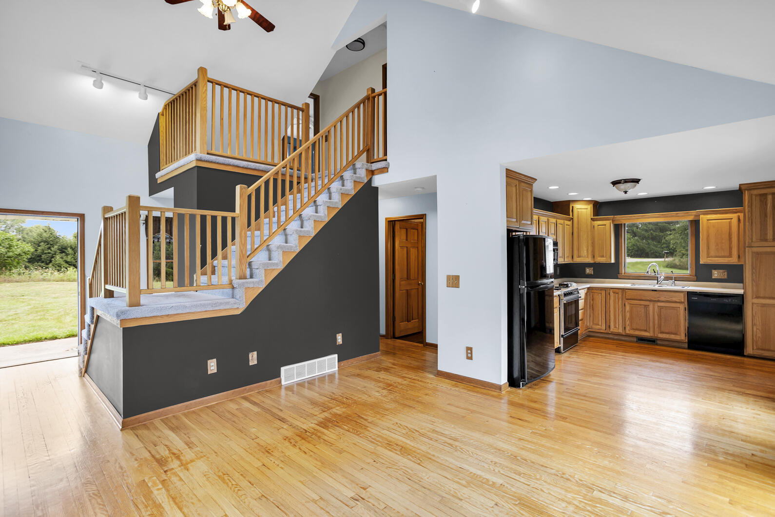 9951 McCain Road Parma, MI 49269 - Photo 23 of 37 0N0A0338