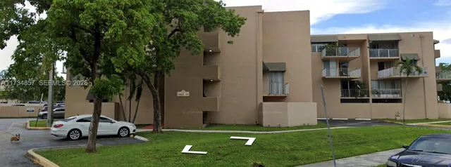 $309,000 | 10801 Southwest 109th Court, Unit D316, Miami, FL 33176