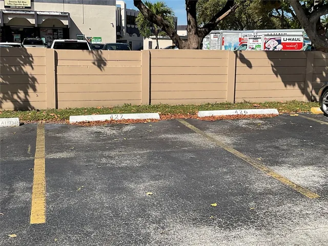 $309,000 | 10801 Southwest 109th Court, Unit D316, Miami, FL 33176