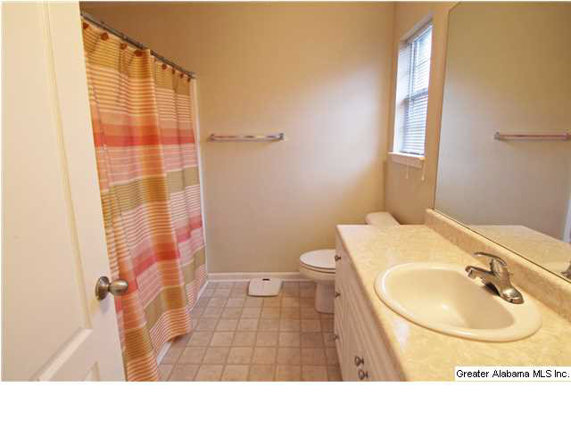 85 Crystal Avenue Bessemer, AL 35023 - Photo 8 of 13
