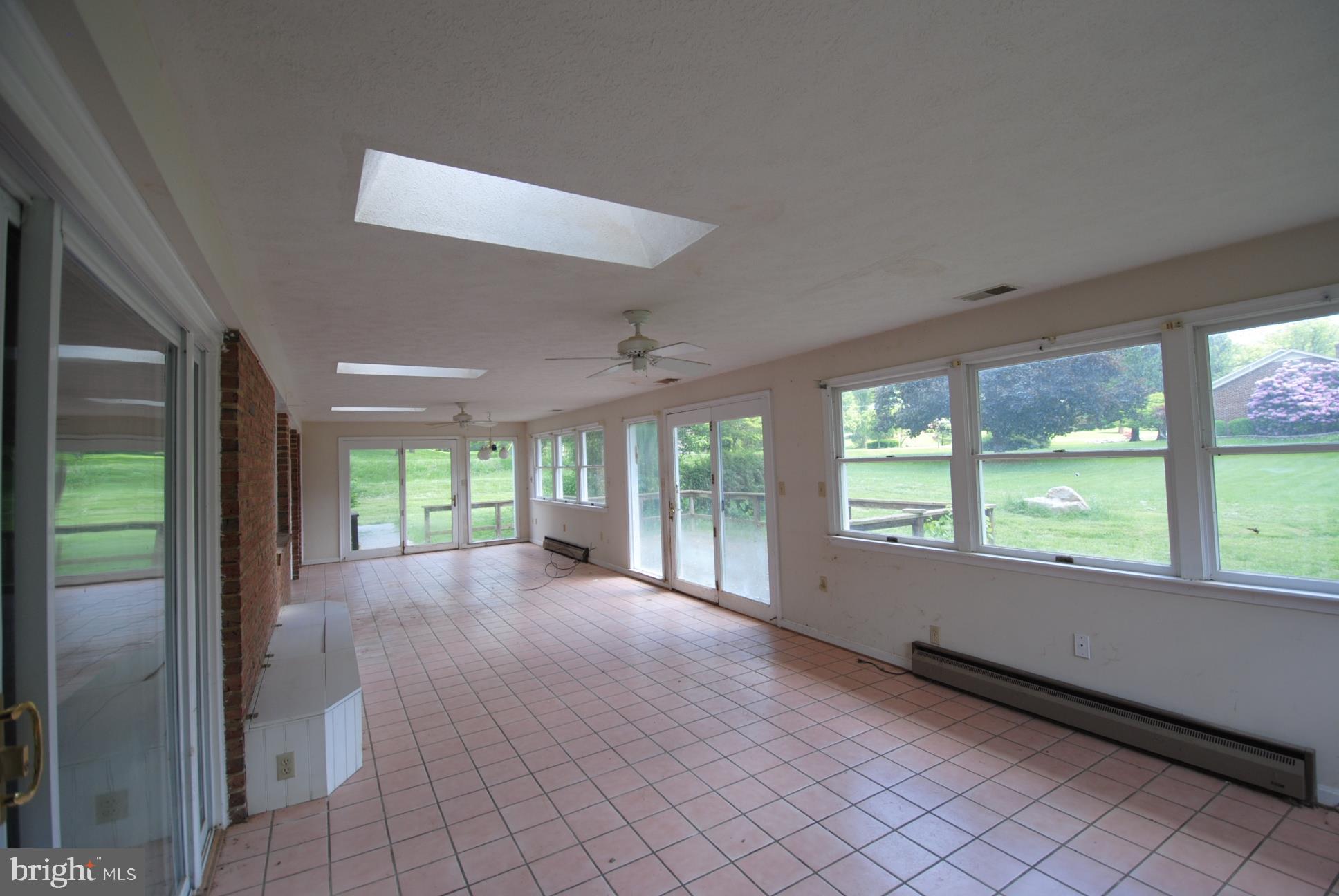 2247 Jones Road Winchester, VA 22602 - Photo 8 of 15 Sun Room