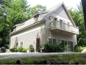 736 River Road Weare, NH 03281 - Photo 1 of 1