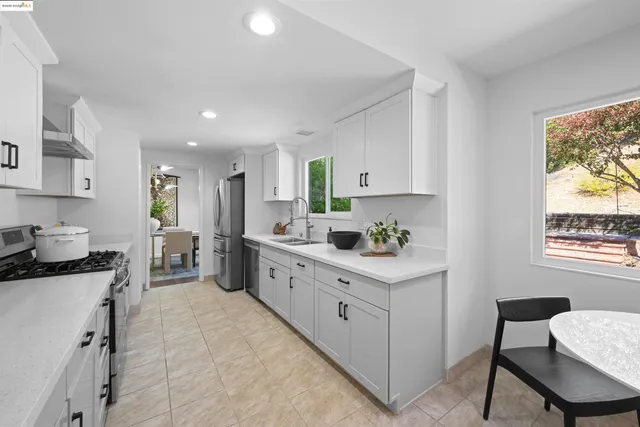 $1,198,000 | 7796 Surrey Lane, Oakland, CA 94605