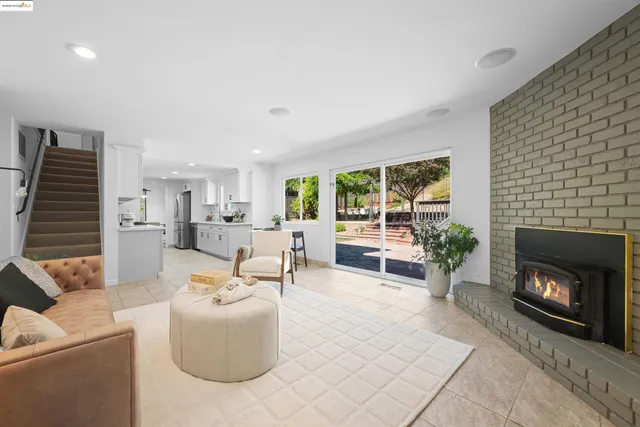 $1,198,000 | 7796 Surrey Lane, Oakland, CA 94605