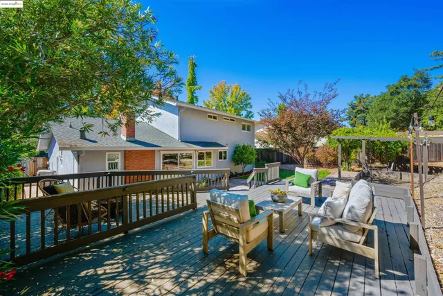 $1,198,000 | 7796 Surrey Lane, Oakland, CA 94605