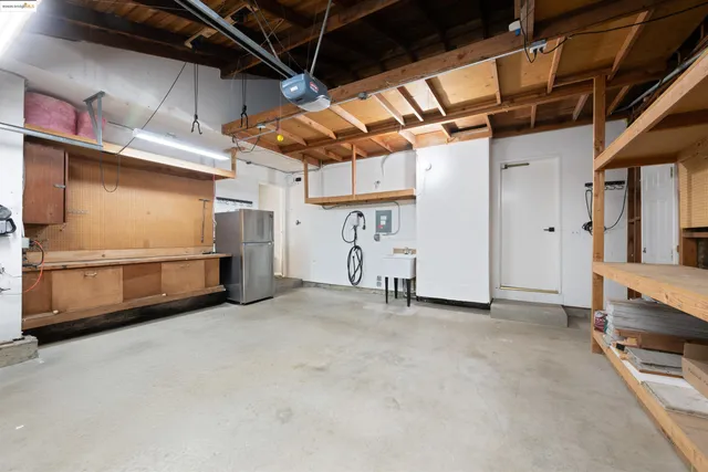 $1,198,000 | 7796 Surrey Lane, Oakland, CA 94605