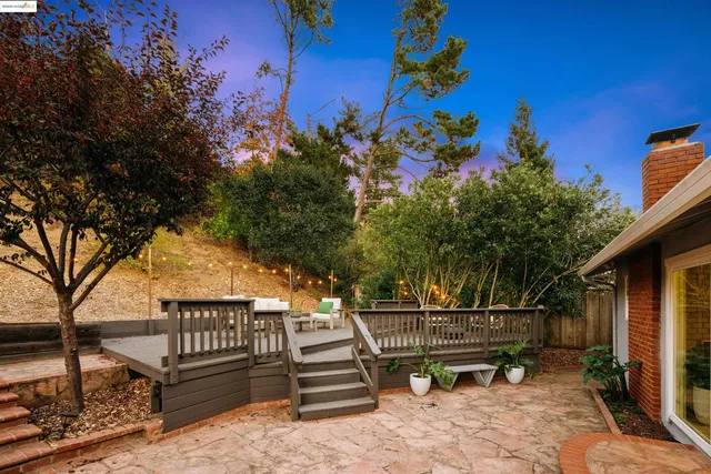 $1,198,000 | 7796 Surrey Lane, Oakland, CA 94605