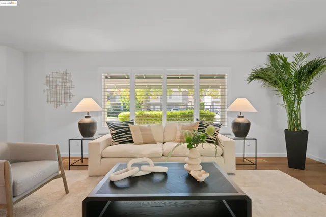 $1,198,000 | 7796 Surrey Lane, Oakland, CA 94605