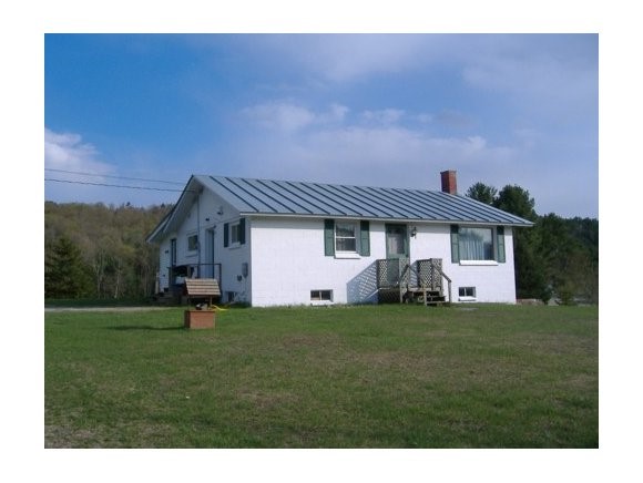 1722 Littleton Road Monroe, NH 03771 - Photo 1 of 1