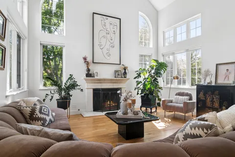$675,000 | 6275 Murifield Drive, Gurnee, IL 60031