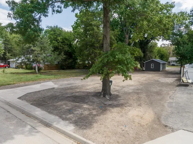 $25,000 | 322 Harvey Street, Halstead, KS 67056