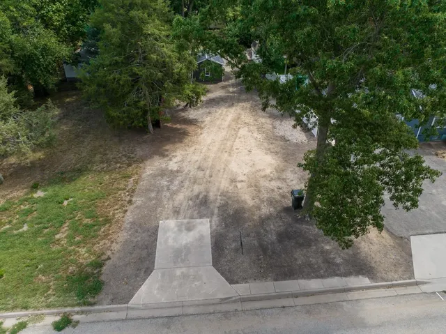 $25,000 | 322 Harvey Street, Halstead, KS 67056