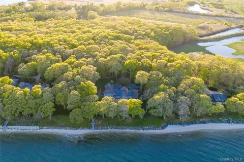 $10,250,000 | 5055 New Suffolk Road, New Suffolk, NY 11956