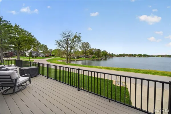 $725,000 | 8 Guyenne Drive, Lake St. Louis, MO 63367