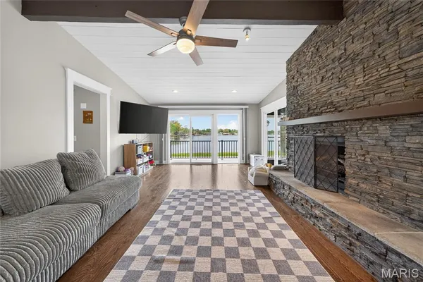 $725,000 | 8 Guyenne Drive, Lake St. Louis, MO 63367