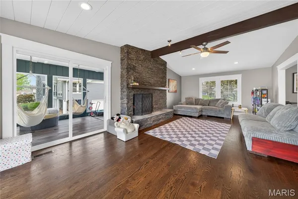 $725,000 | 8 Guyenne Drive, Lake St. Louis, MO 63367