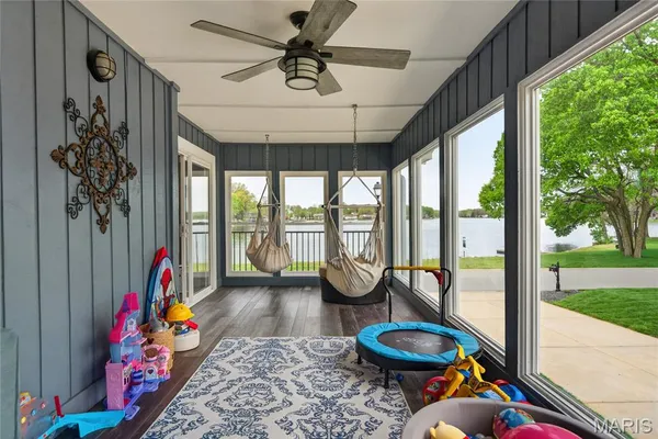$725,000 | 8 Guyenne Drive, Lake St. Louis, MO 63367