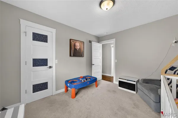 $725,000 | 8 Guyenne Drive, Lake St. Louis, MO 63367