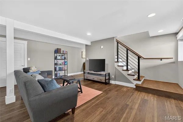 $725,000 | 8 Guyenne Drive, Lake St. Louis, MO 63367