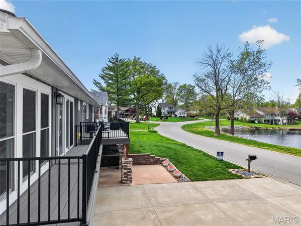 $725,000 | 8 Guyenne Drive, Lake St. Louis, MO 63367