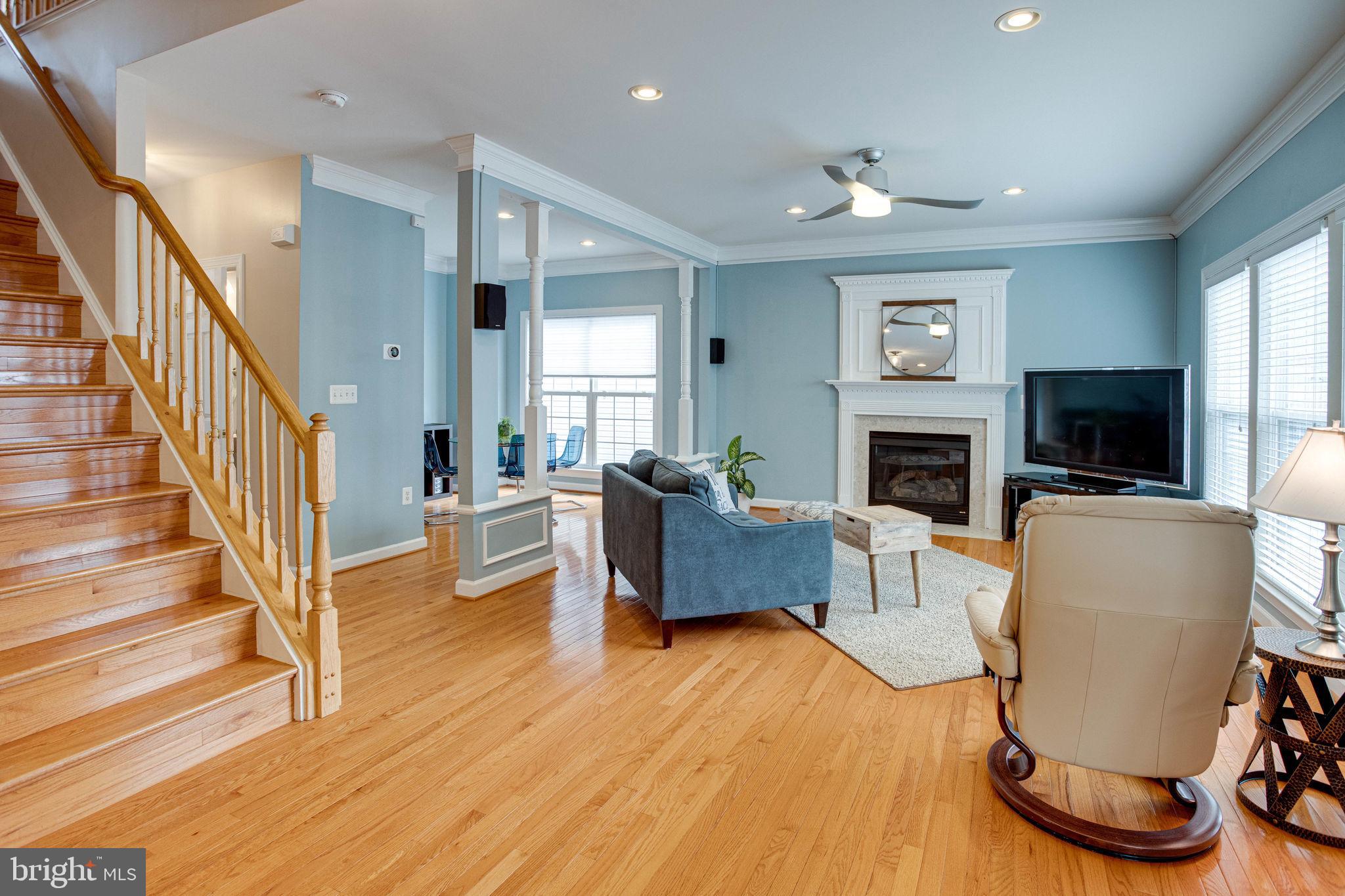 9062 Furey Road Lorton, VA 22079 - Photo 13 of 56 Living room - fireplace - hardwoods