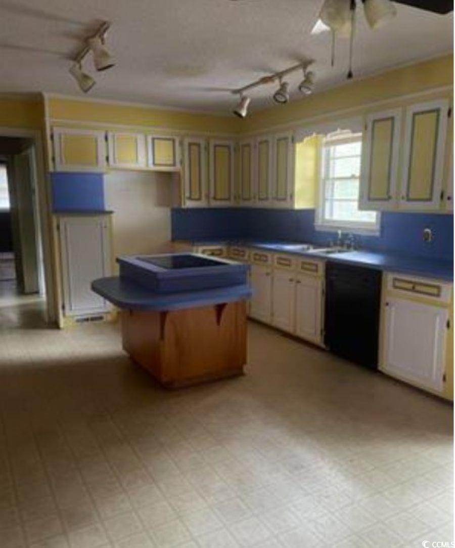 108 Swails Street Kingstree, SC 29556 - Photo 4 of 7