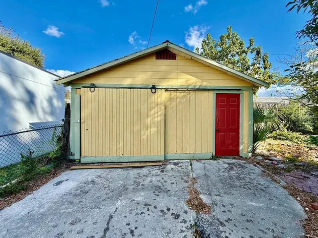 $2,000 | 3805 North Arlington Avenue, Tampa, FL 33603