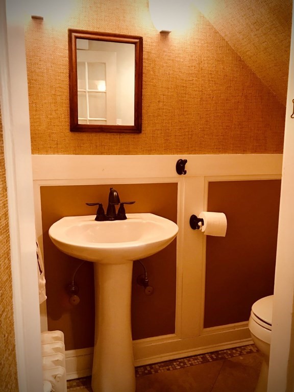 207 Farmington Road Longmeadow, MA 01106 - Photo 13 of 36 Gallery Image 13