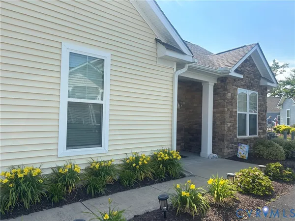 $375,000 | 12128 Magnolia Bluff Court, Chester, VA 23831