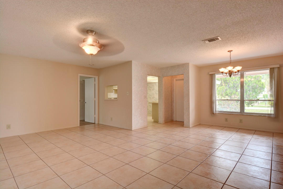 9646 Ohio Place Boca Raton, FL 33434 - Photo 8 of 18 Great Room