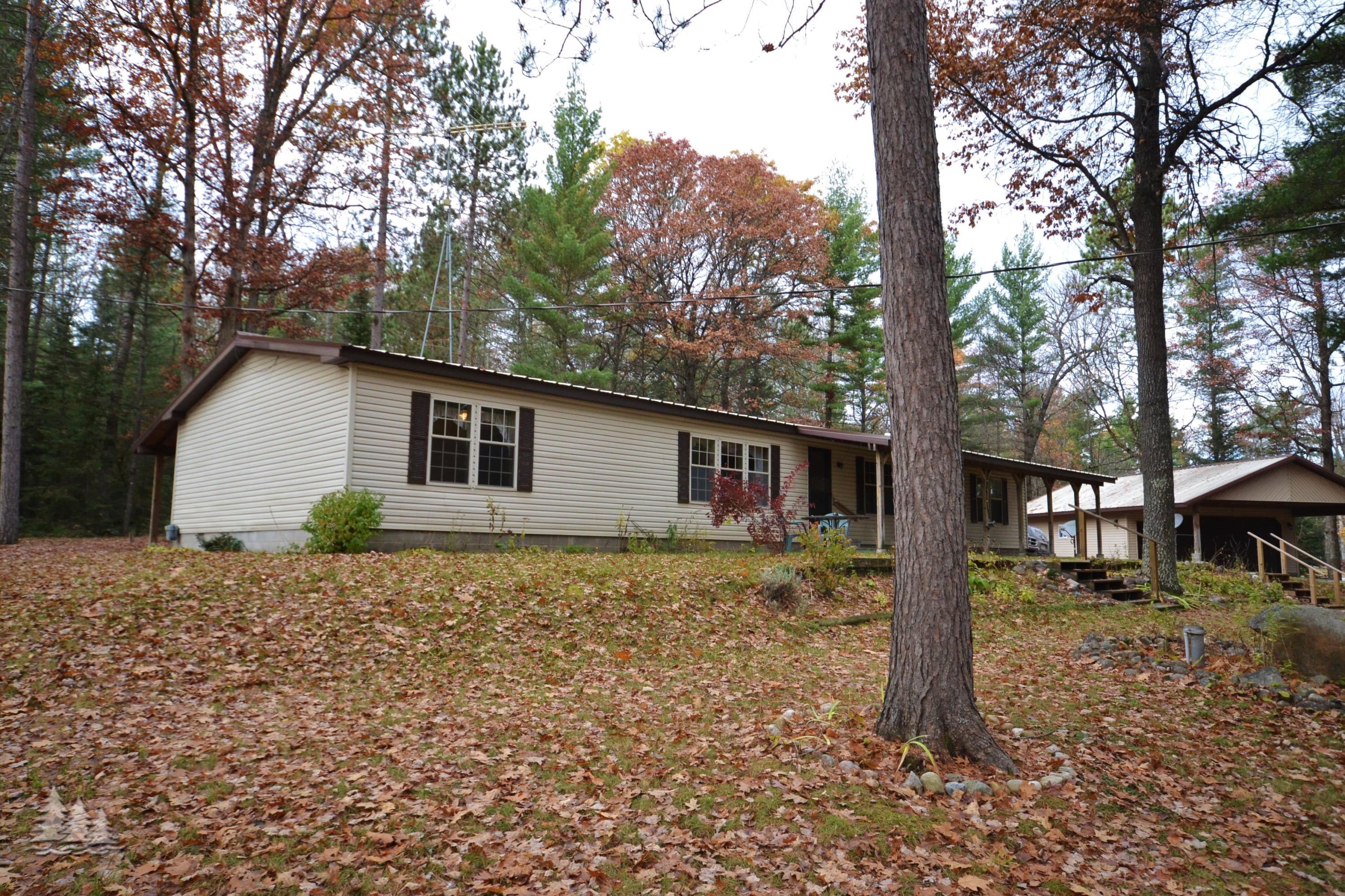 565 North Red Oak Road Lewiston, MI 49756 - Photo 2 of 42 Gallery Image 2