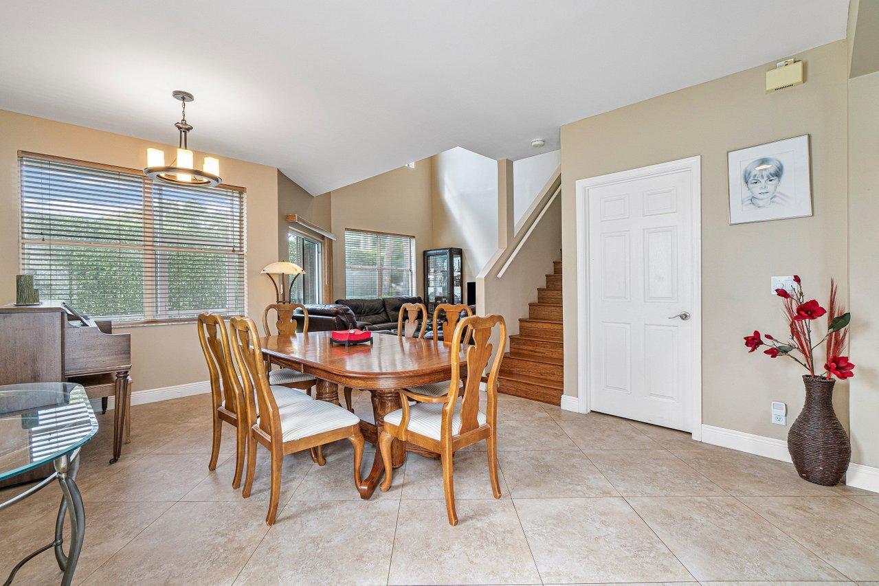 20931 Vía Azalea, Unit 4 Boca Raton, FL 33428 - Photo 9 of 45 Dining Room