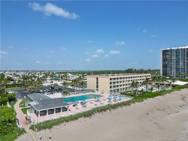 $495,000 | 2005 Nettles Boulevard, Jensen Beach, FL 34957