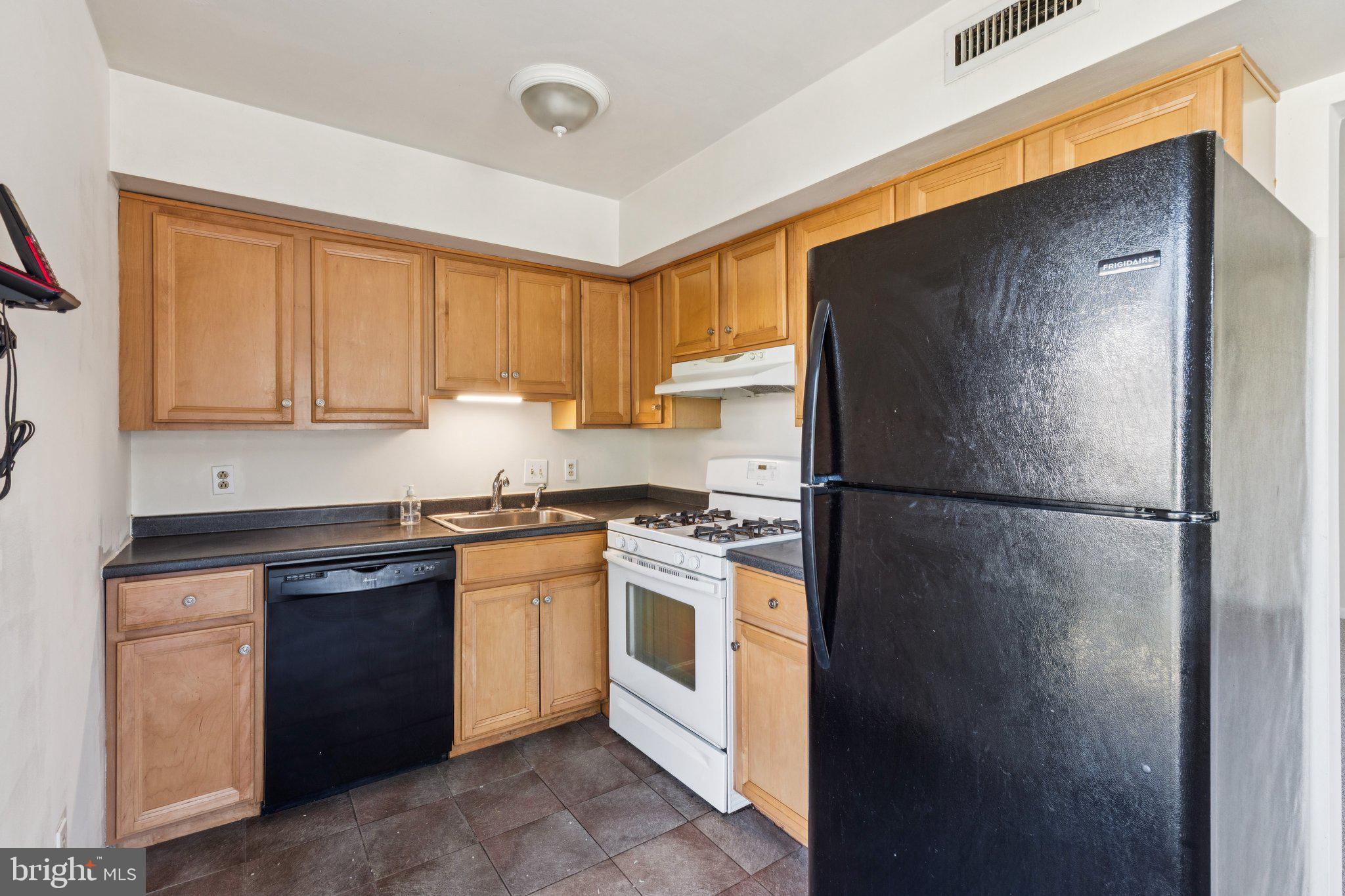 713 Willow Street, Unit A2 Lansdale, PA 19446 - Photo 25 of 41