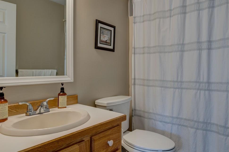 26 Higgins Road Kingston, MA 02364 - Photo 25 of 30 In-Law Full Bath