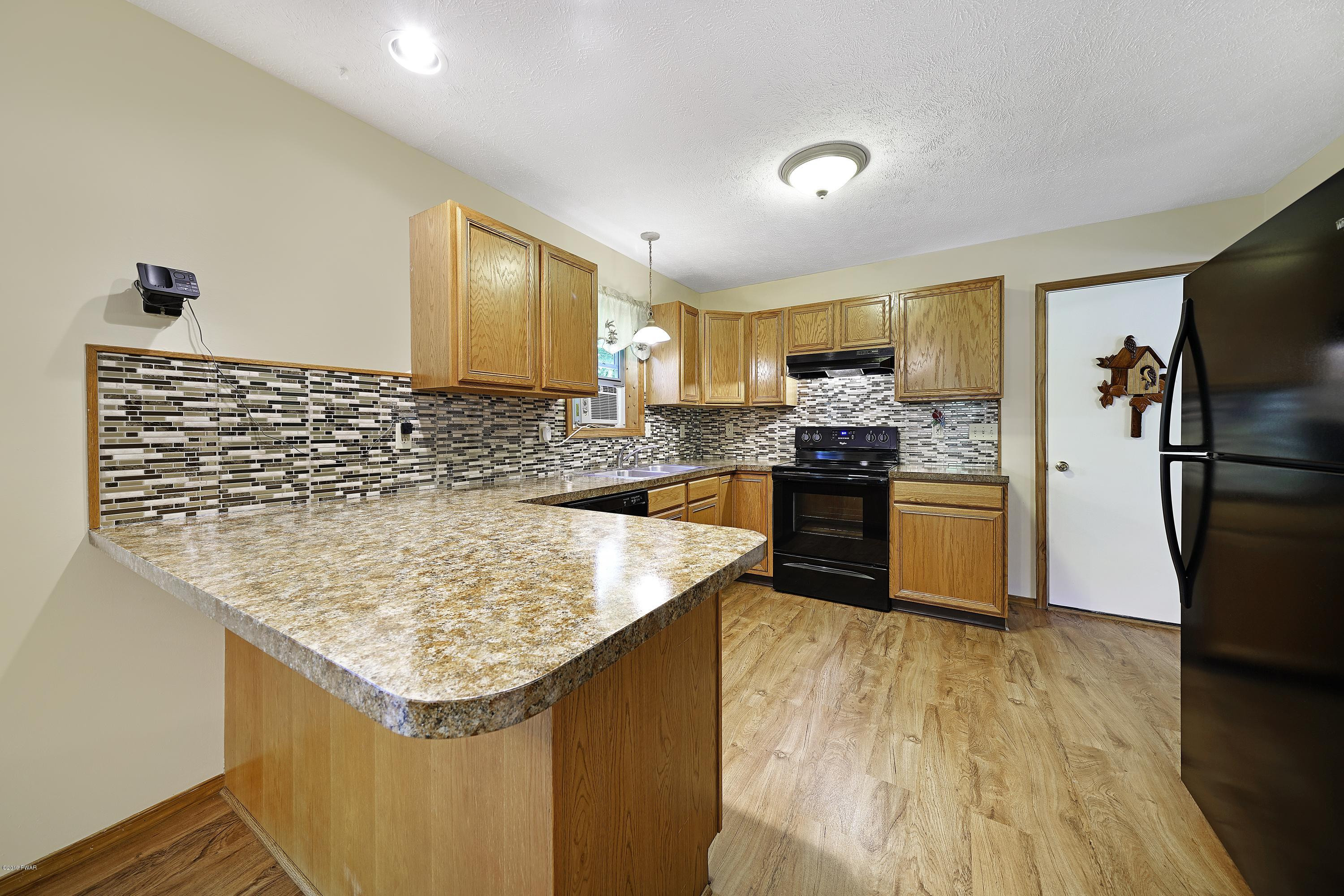 141 Husson Road Milford, PA 18337 - Photo 9 of 25 5