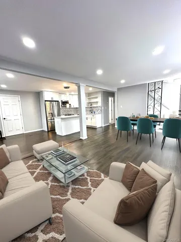 $6,500 | 1093 Ditmas Avenue, Uniondale, NY 11553