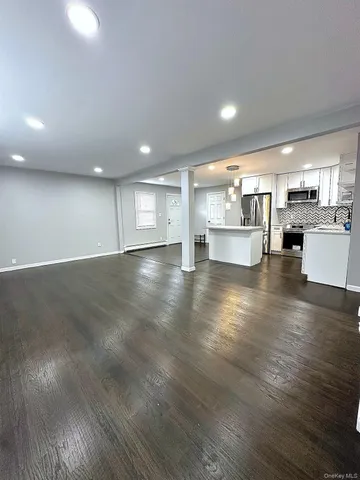 $6,500 | 1093 Ditmas Avenue, Uniondale, NY 11553