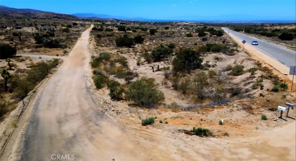11250 Fort Tejon Road Littlerock, CA 93543 - Photo 3 of 7 a view of a city